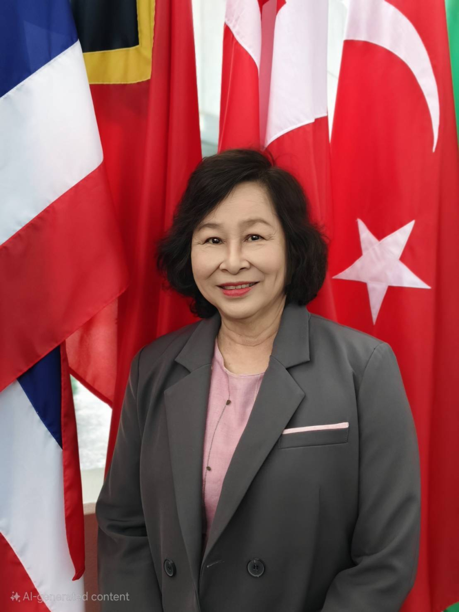 Professor Emerita Dr. Chanita Rukspollmuang
